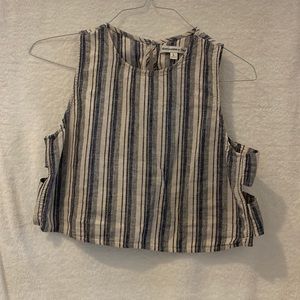 A&F crop top